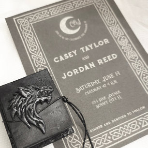 Dark Nordic Viking Moon Wedding Einladung