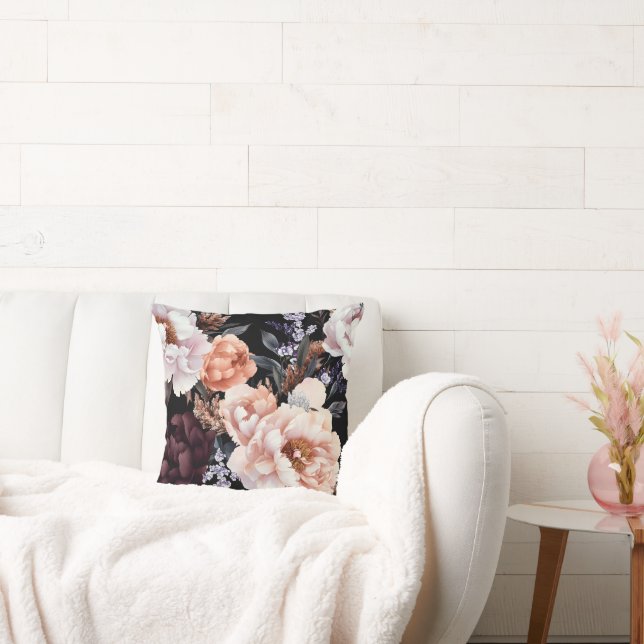 Dark Peonies Floral Pattern Kissen (Liege)