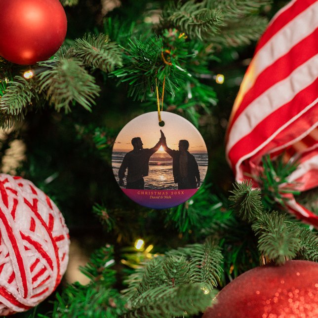 Dark Rainbow Yuletide Personalisiert Holiday Foto Ornament Aus Metall (Von Creator hochgeladen)
