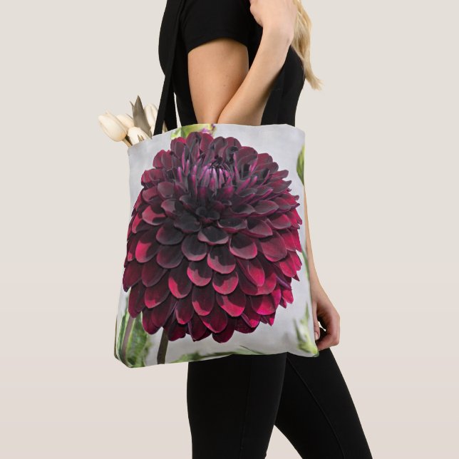 Dark Red Dahlia Bloom Floral Tasche (Von Nahem)
