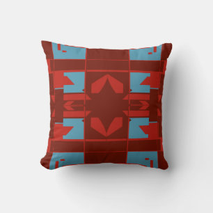 Dark Red Turquoise Mediterranes Design auf Braun Kissen