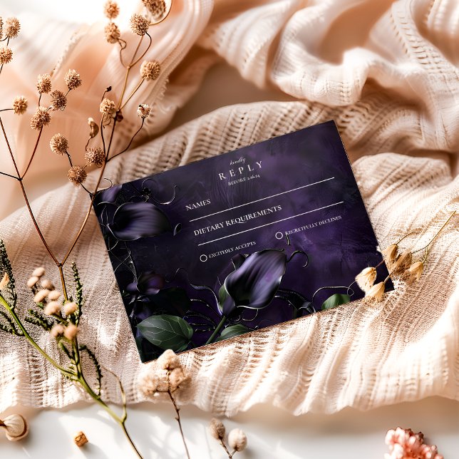 Dark Violet Gothic Romance RSVP Karte (Von Creator hochgeladen)