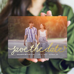 Darling Script REAL FOIL Save the Date Card Folieneinladung<br><div class="desc">Moderne und stilvolle Save the Date-Karte,  um Ihre Gäste zur Feier zu bringen. Entworfen von Berry Berry Sweet (www.berryberrysweet.com). Besuchen Sie unsere Website für moderne und stilvolle Einladungen,  Ankündigungen und personalisierte Geschenke.</div>