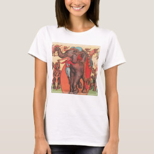 Darstellende Elefanten mit Frauen und Trainer. T-Shirt