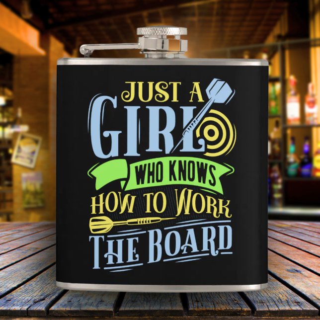 Dart Queen Vinyl Wrapped Flask 6 oz. Flachmann (Von Creator hochgeladen)