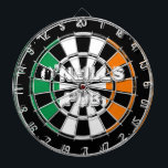 Dartboard-Design der irischen Flagge für Pub oder  Dartscheibe<br><div class="desc">Dartboard-Design der irischen Flagge für Pub oder Höhle | Bedrückter Blick. Distressed look dart board mit flagge von Irland. Dartboard im Grunge-Stil. Anpassbar mit eigenem Text.  Coole Geschenkidee für St Patricks Day. Überraschen Sie Ihre Familie und Freunde.</div>