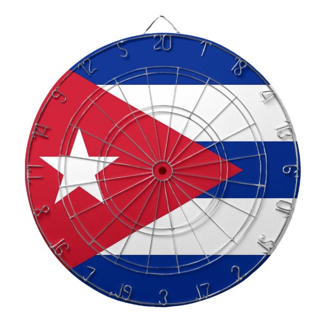 Dartboard mit der Flagge Kubas Dartscheibe (vorne)