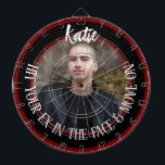 Dartboard mit Ex-Foto - Geschenk zum Auseinanderbr Dartscheibe<br><div class="desc">Lassen Sie sich mit einem Lächeln durch dieses spezielle Dart mit einem Foto Ihrer Ex verzaubern. Dieses lustige Spiel, das perfekt zum Feiern einer Scheidung, zum Auseinanderbrechen oder zum Ende einer Verlobung geeignet ist, lasse Ihnen, Dampf lassen und gleichzeitig Spaß zu haben. Fügen Sie den Namen des Empfängers oben für...</div>
