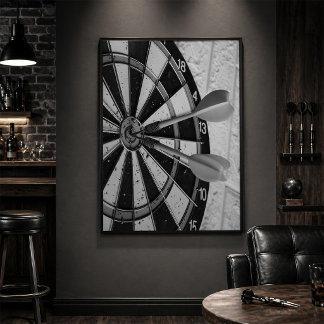 Dartscheibe Nahaufnahme mit Dartpfeilen, die ins S Poster