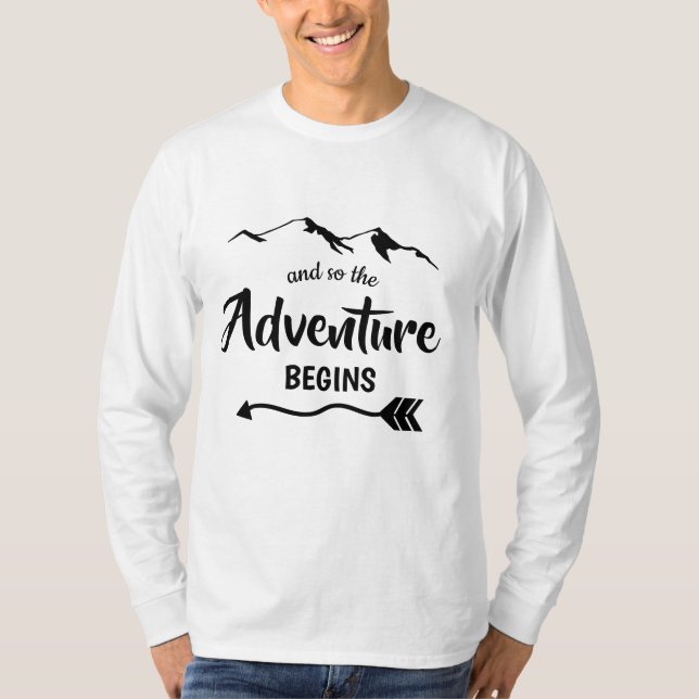 Das Abenteuer beginnt in trendy Black and White T-Shirt (Vorderseite)