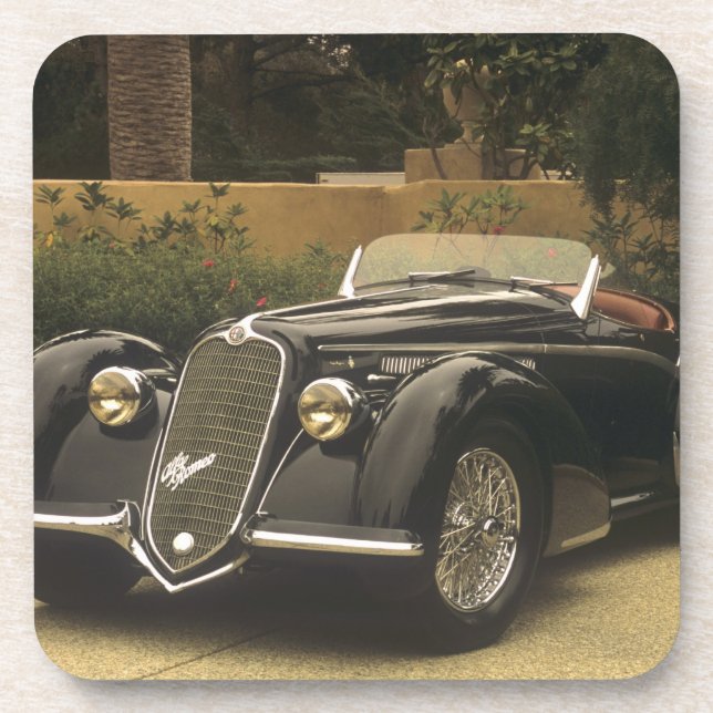 Das Alfa Romeo 8C 2900B ist und sehr ein sehr Untersetzer (Vorderseite)