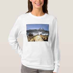 Das Amphibienschiff USS Kearsarge T-Shirt