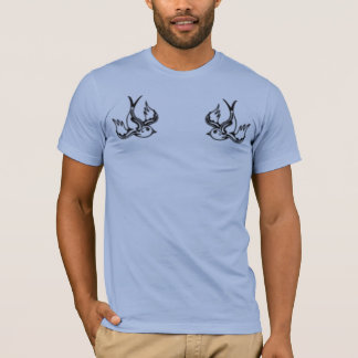 Das angepasste T-Shirt der hellblauen Männer des