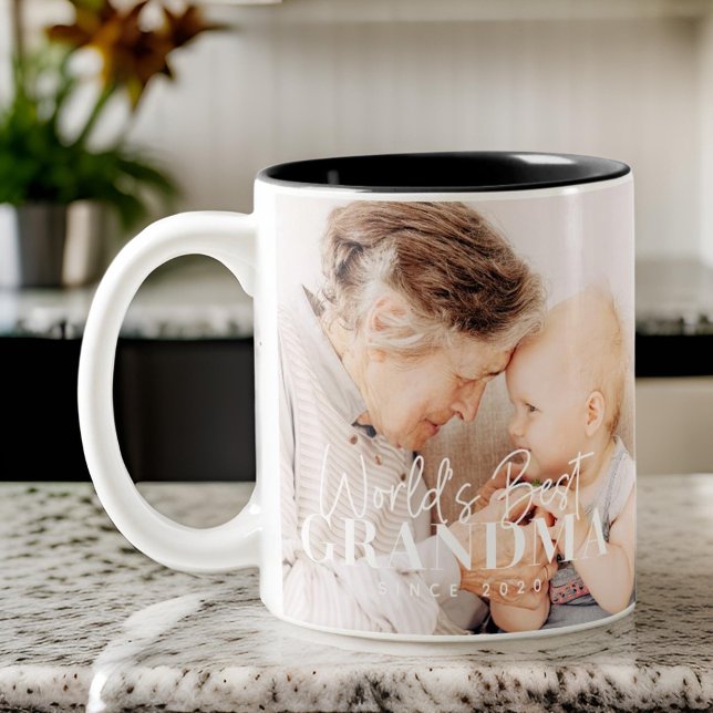 Das beste Oma der Welt seit 20XX Einfaches Chic-Fo Zweifarbige Tasse (Von Creator hochgeladen)