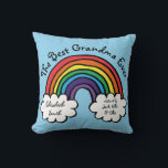 Das beste Oma Granny je farbenfroh Regenbogenblau Kissen<br><div class="desc">Personalisieren Sie für Ihre spezielle Oma,  Großmutter,  Granny,  Nan oder Nanny,  um ein einzigartiges Geschenk für Geburtstage,  Weihnachten,  Muttertag,  Babyduschen,  oder jeden Tag,  den Sie gewollt,  um zu zeigen,  wie viel sie für Sie bedeutet. Eine perfekte Art,  ihr zu zeigen,  wie phantastisch sie jeden Tag ist. von Thisisnotme© entwickelt</div>