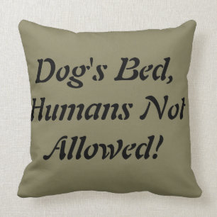 Das Bett-Wurfs-Kissen des Hundes Kissen