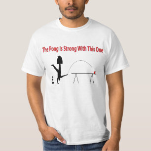 Das Bier Pong ist starkes Shirt im roten Text oben