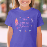 Das Birthday Mermaid-Party T-Shirt<br><div class="desc">Lassen Sie Ihr Kind sich wie eine wahre Meeresprinzessin mit diesem bezaubernden "Birthday Mermaid" Shirt fühlen! Das mit einer niedlichen Meerjungfrau und Muscheln geschmückte Shirt ist in verschiedenen Farbtönen erhältlich und passt sich perfekt in Ihr Party an. Entdecken Sie unsere passenden Artikel,  einschließlich Einladungen,  für eine perfekt abgestimmte Feier!</div>