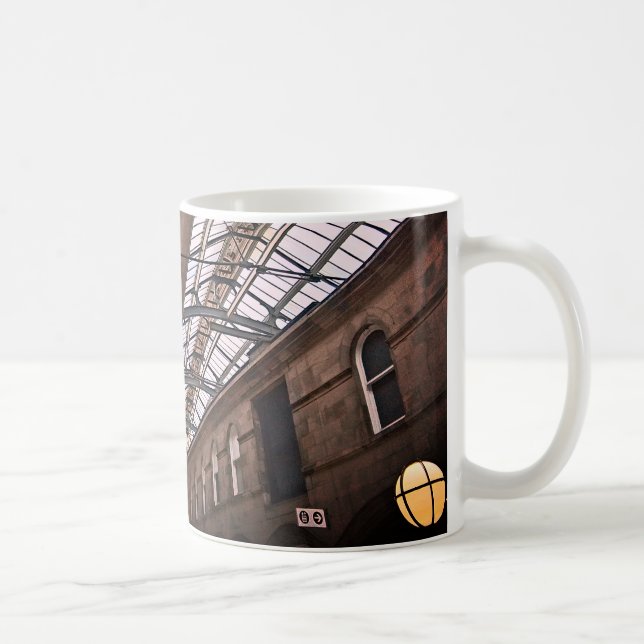 Das Dach des Bahnhofs Kaffeetasse (Rechts)
