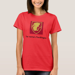 Das Das Pendragon des Namens T-Shirt Frauen