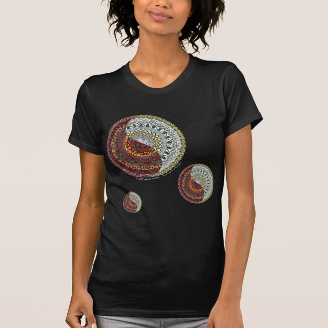 Das dunkle Shirt der Frauen im Himmel und in der H (Vorderseite)