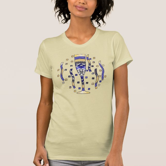 Das dunkle Shirt der Frauen im Neujahr (Vorderseite)