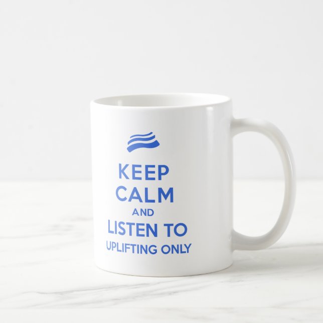 Das Emporheben behalten nur ruhige Tasse (Rechts)