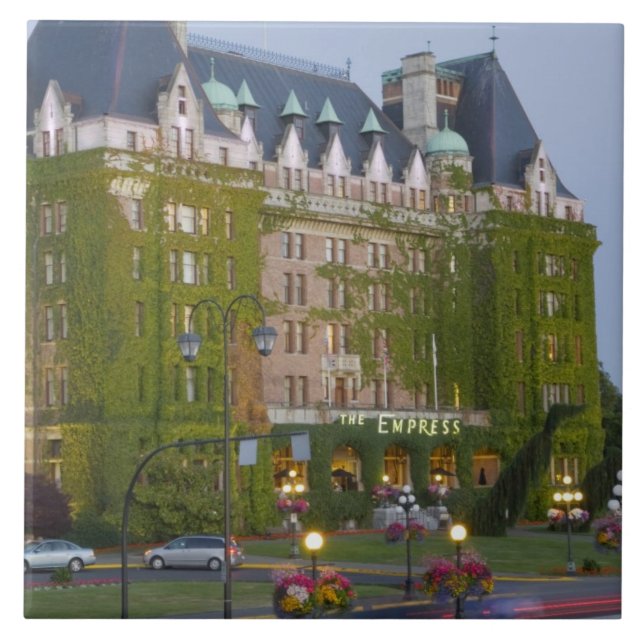 Das Empress Hotel im Innenhafen von Fliese (Vorderseite)