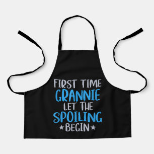 Das erste Mal, dass Grannie die Geschenke Ließ, di Schürze