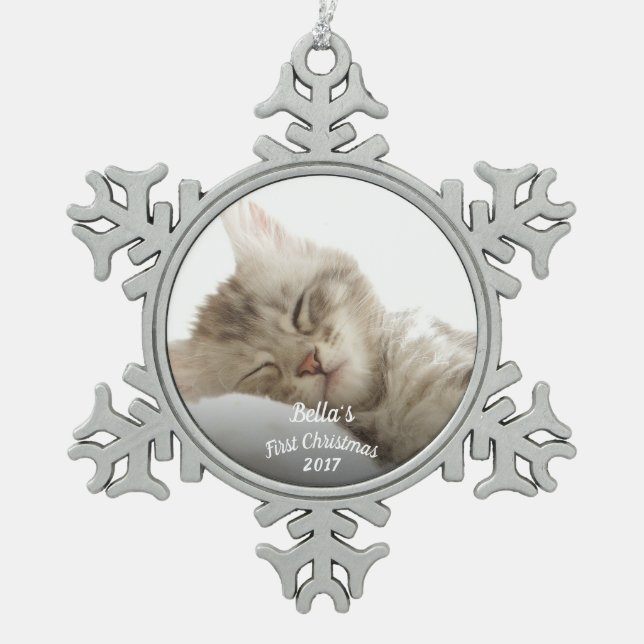 Das erste Weihnachten des Kätzchens mit Namen + Schneeflocken Zinn-Ornament (Vorderseite)