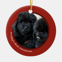 Das erste Weihnachten des Welpen (Neufundland) Keramikornament