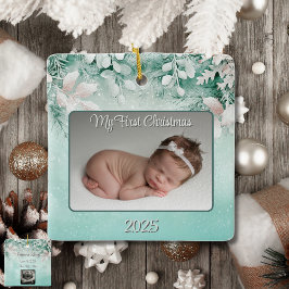 Das erste Weihnachtsfest des Babys im Grünen/Aquam Keramikornament