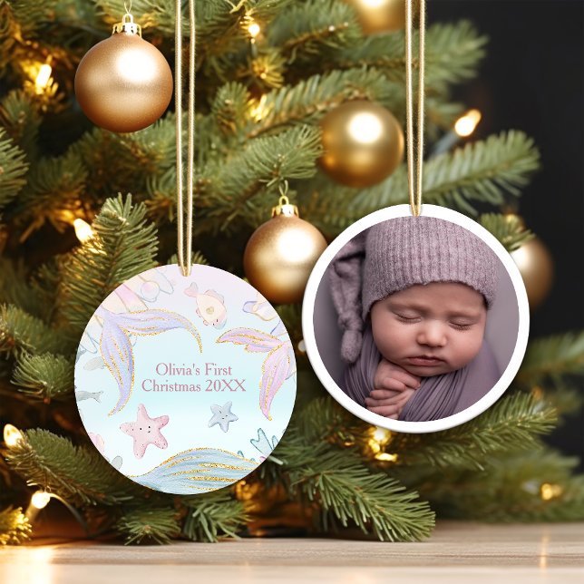Das erste Weihnachtsfest des Babys unter dem Meerj Keramik Ornament (Von Creator hochgeladen)