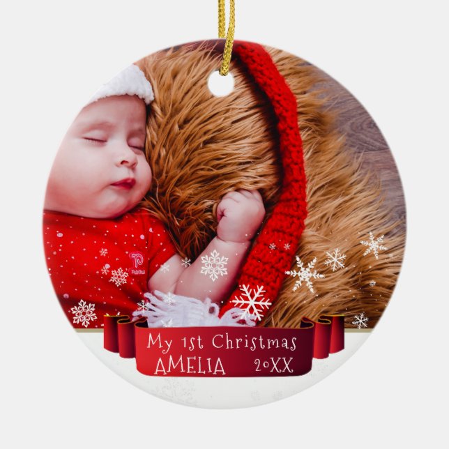 Das festliche Red Ribbon Baby's erstes Weihnachtsf Keramik Ornament (Vorne)