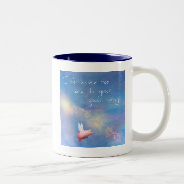 Das Fliegen Schwein-Es ist nie zu spät, Ihre Zweifarbige Tasse (Rechts)