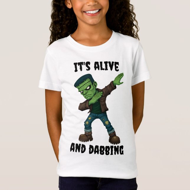 Das gestanzte Monster lebt und versucht zu Hallowe T-Shirt (Vorderseite)