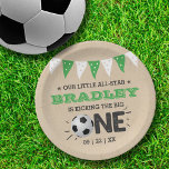 Das große Problem | Fußball 1. Geburtstag Pappteller<br><div class="desc">Feiern Sie stilvoll mit diesen trendigen 1. Geburtstag Party Papier-Tellern. Das Design ist leicht mit Ihrer eigenen Formulierung zu personalisieren und Ihre Familie und Freunde werden begeistert sein,  wenn sie diese fabelhaften Party-Teller sehen. Entsprechende Party-Elemente finden Sie in der Auflistung.</div>