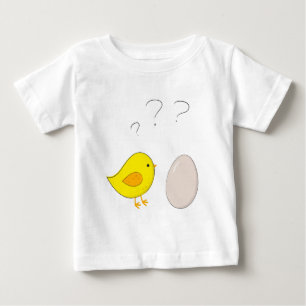 Das Huhn oder das Ei niedlicher Cartoon für Ostern Baby T-shirt