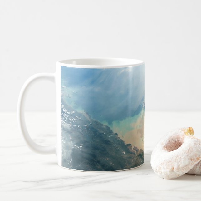 Das Irrawaddy River Delta in Birma (Myanmar). Kaffeetasse (Mit Donut)