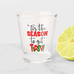Das ist die Jahreszeit, um ein zaghaftes Weihnacht Schnapsglas