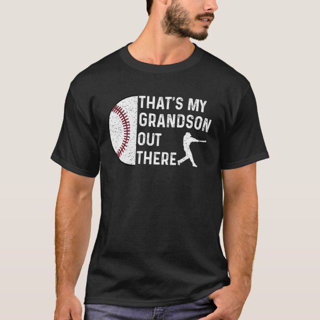 Das ist mein Großvater da draußen lustige Sprüche T-Shirt (Vorderseite)