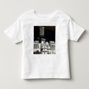 Das japanische Versuchsmodul, das verfügbar ist Kleinkind T-shirt
