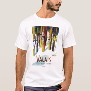 Das Land des Sonnenscheins - Skis stehend im T-Shirt