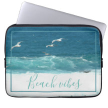 Das Laptop-Gehäuse von Beach Vibes Ocean Wave