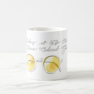 Das Leben durch eine zitronenfarbene Brille betrac Kaffeetasse
