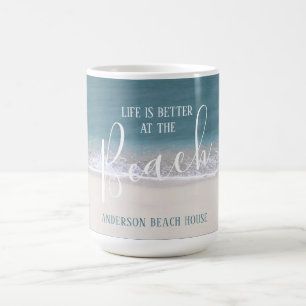 Das Leben ist besser am Strand Wasser- und Sandf Kaffeetasse