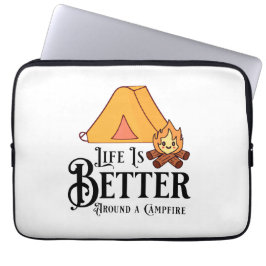 Das Leben ist besser um ein Campfeuer herum Laptopschutzhülle