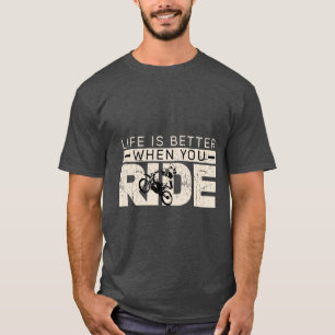 Das Leben ist besser, wenn man reitet T-Shirt