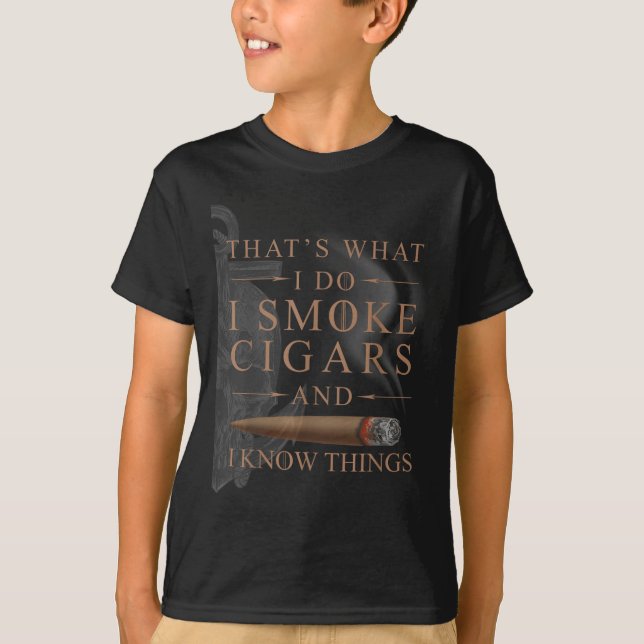 Das mach ich, ich rauche Zigarren und ich weiß Bes T-Shirt (Vorderseite)