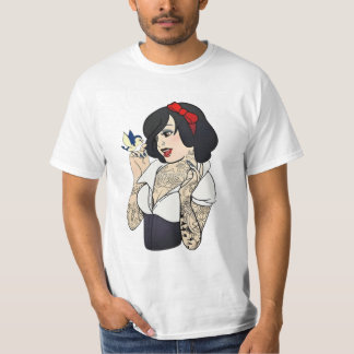 Das Mädchen verkündet niedlichen Witz T-Shirt